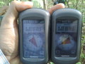 #6: 2 Oregon 550 con las coordenadas. 2 Oregon GPS on the CP