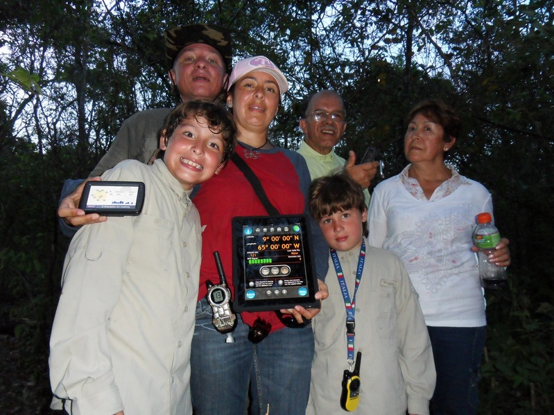 El grupo de felices cazadores / The happy Team hunters