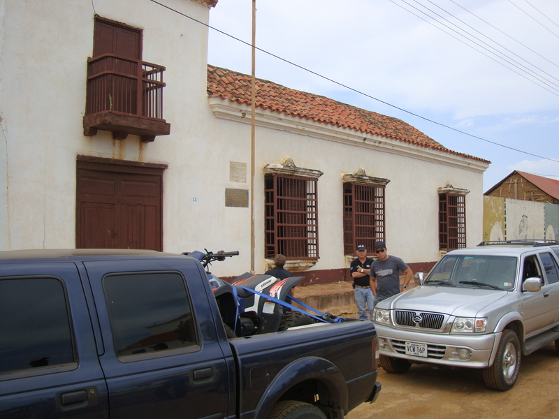 CASA DONDE SE HOSPEDÓ EL LIBERTADOR SIMÓN BOLIVAR EN EL AÑO 1.826. HOUSE WHERE THE LIBERATOR SIMÓN BOLIVAR SPENT A NIGHT IN 1826