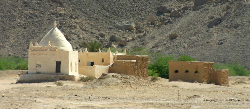 Sūfiyy shrine near the confluence point